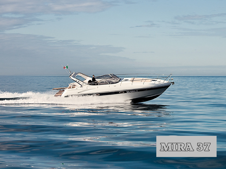 motorboot chartern italien